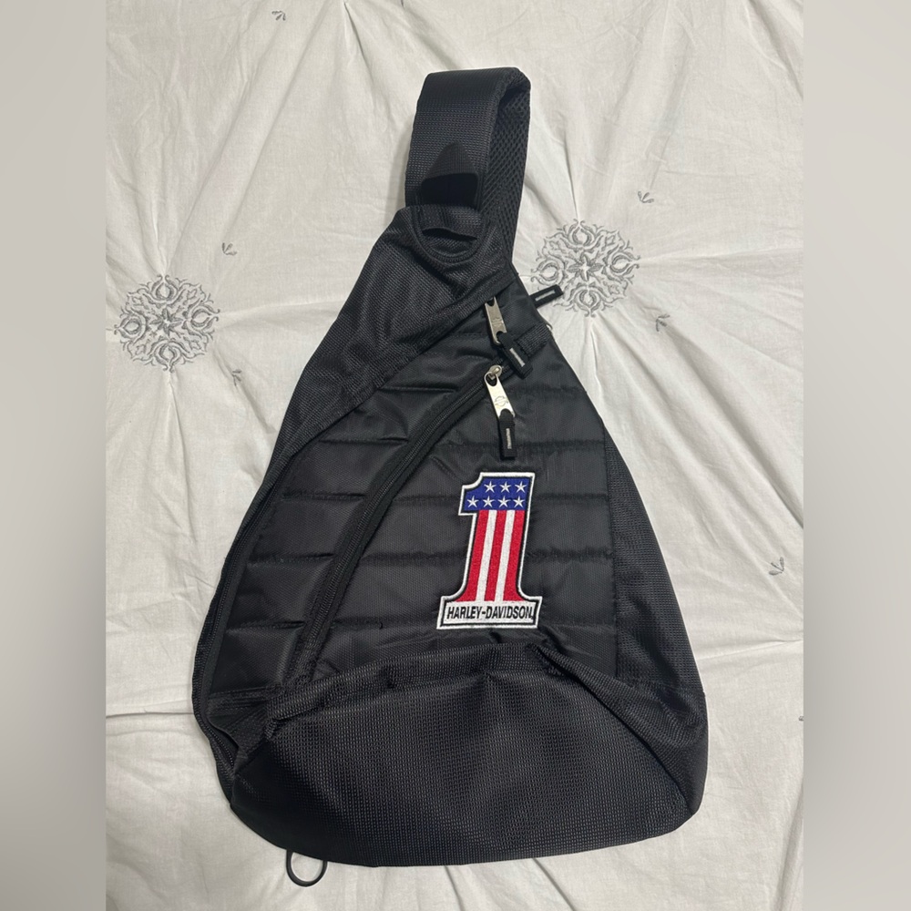 Harley-Davidson #1 RWB Logo Deluxe USB Quilted Travel Sling Backpack - Black